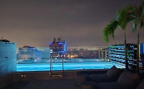 Skylux 708